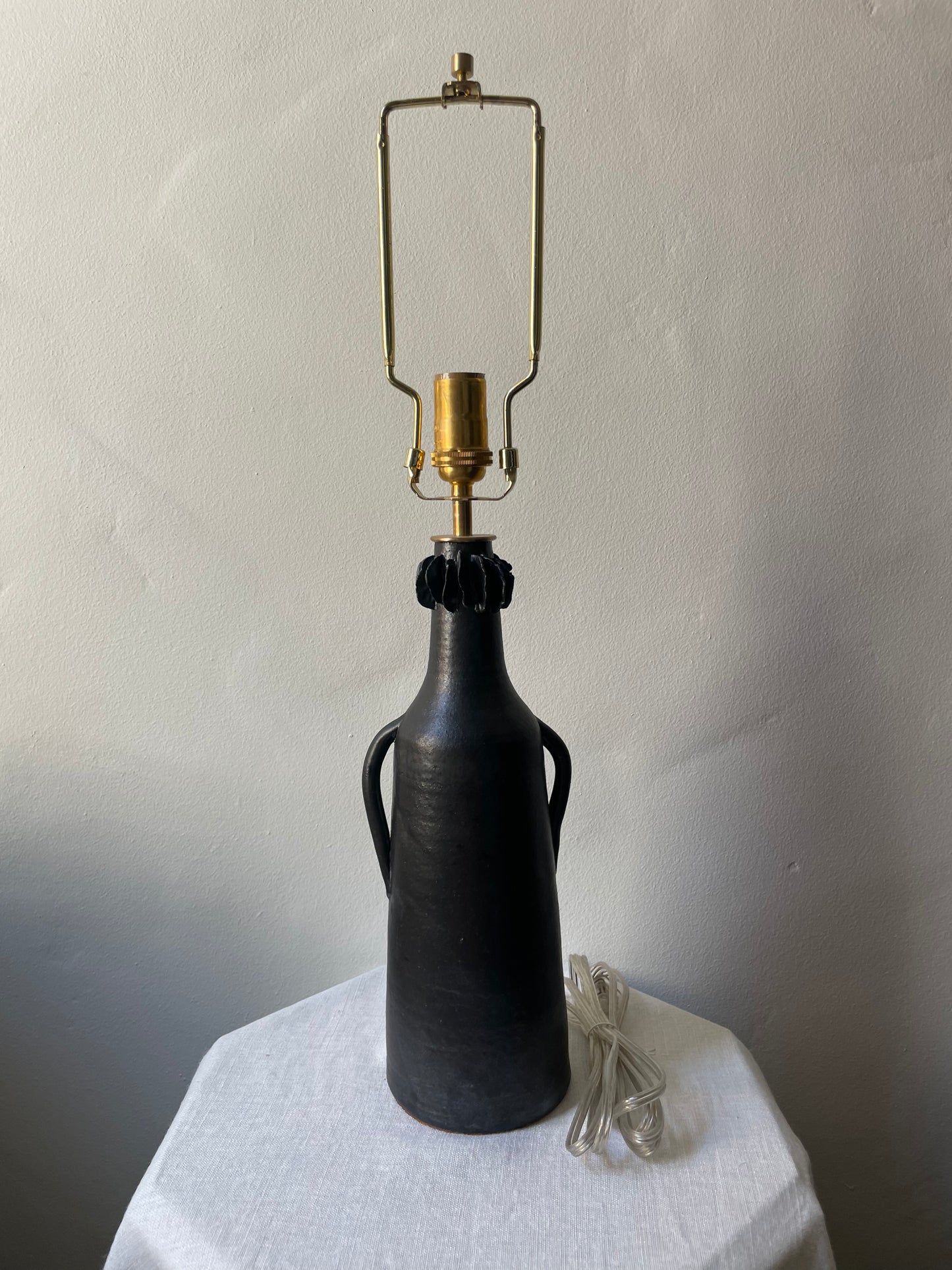 Slender Noir Lamp