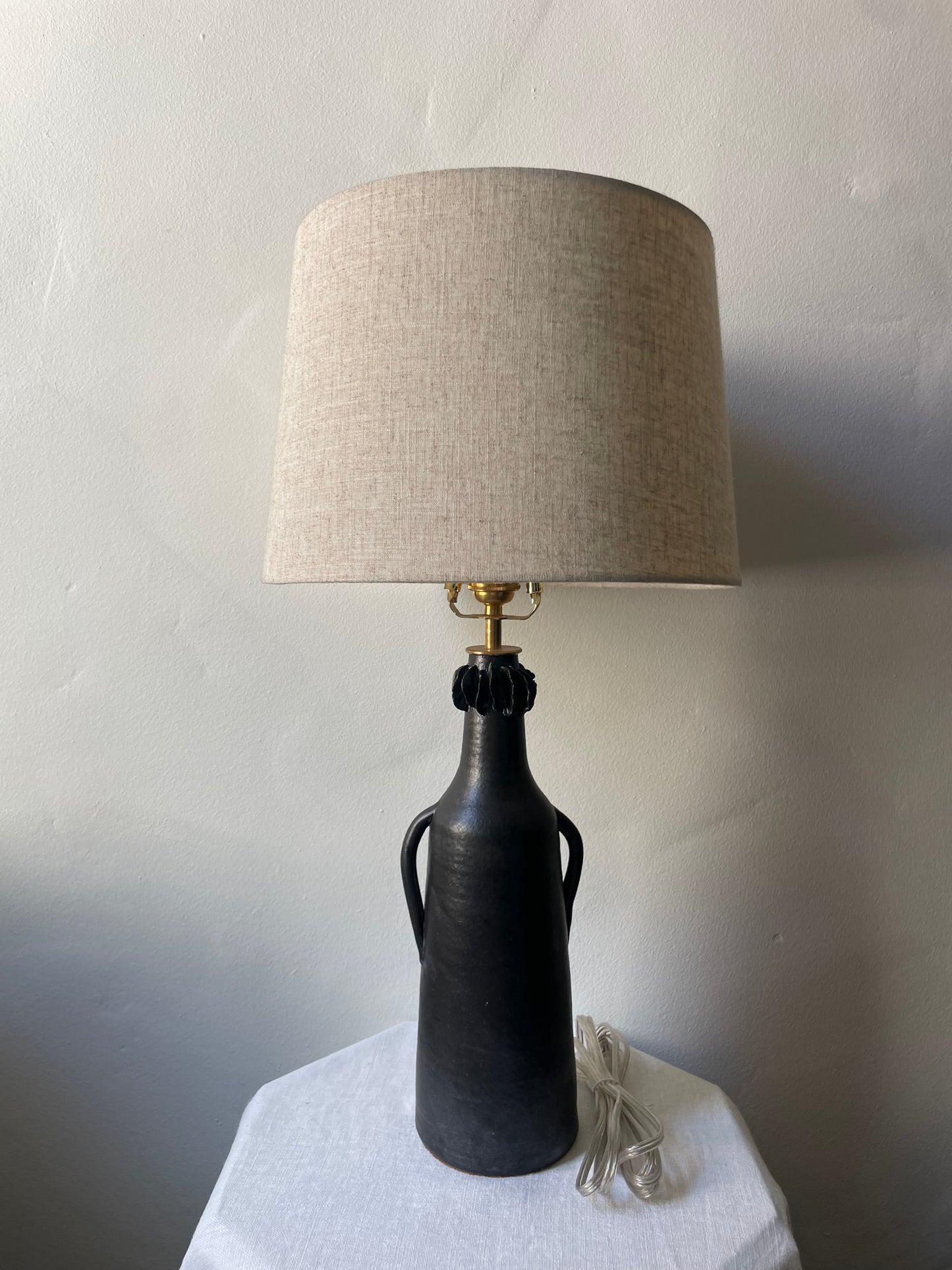 Slender Noir Lamp